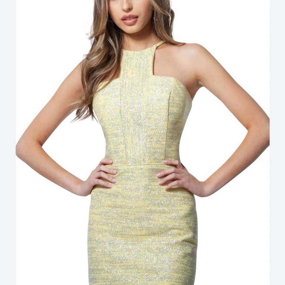 Jovani Women's Yellow and Silver Backless Dress Size 4 NWOT